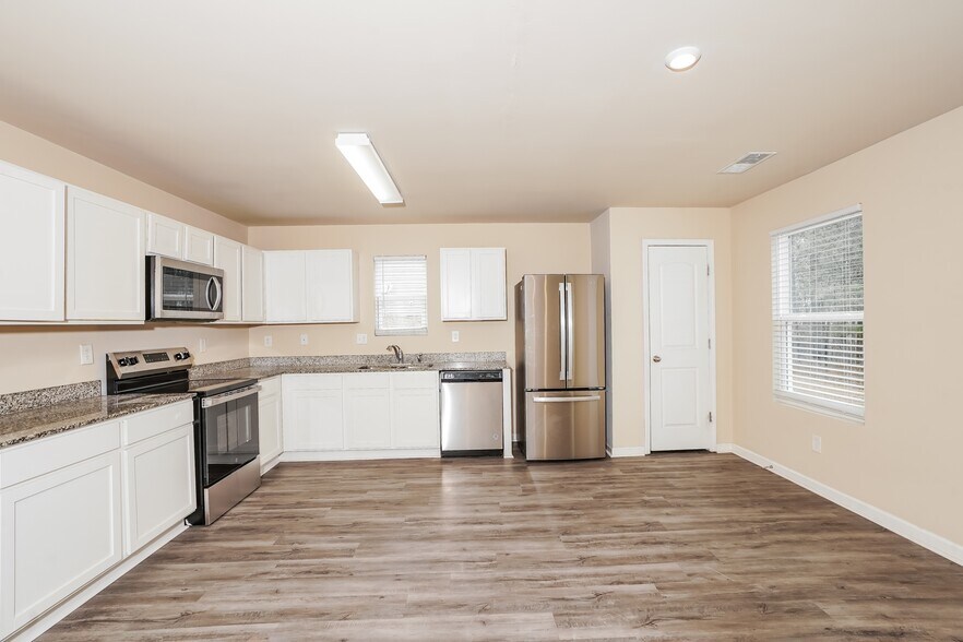 Building Photo - 940 Haley St