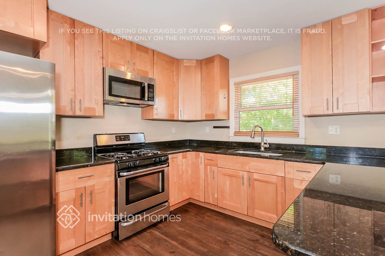 Building Photo - 1814 Flintwood Dr SE