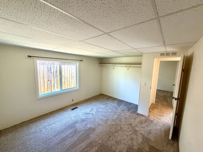 Building Photo - 63515 Grand Rd