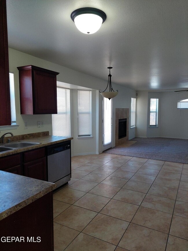 Building Photo - 11236 Horse Ranch St