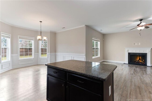 Building Photo - 573 Wedgefield Dr