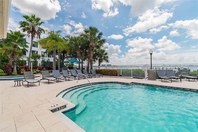 Building Photo - 4304 Bay Club Cir
