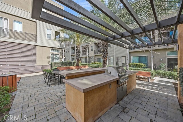 Building Photo - 674 Chandler Walk