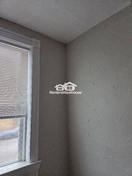 Building Photo - 3829 Pennsylvania Ave