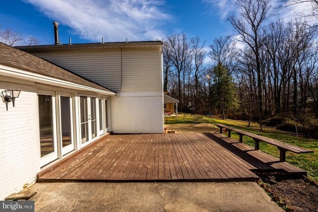 Building Photo - 8209 Mockingbird Dr