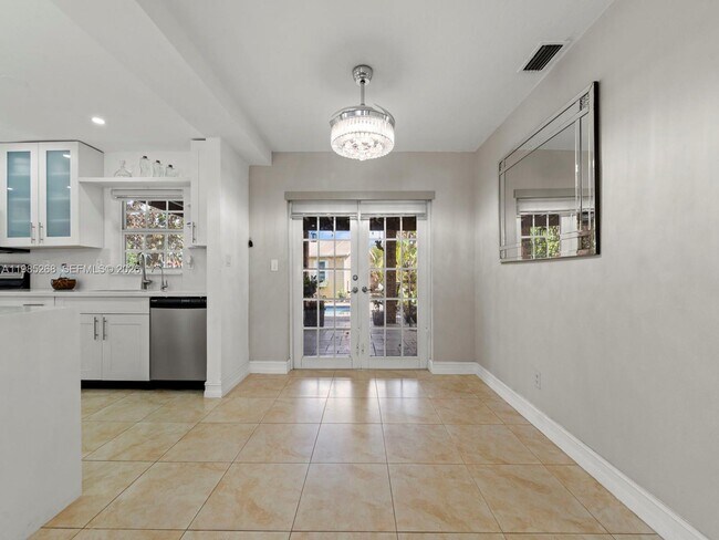 Building Photo - 3605 SW 122nd Pl