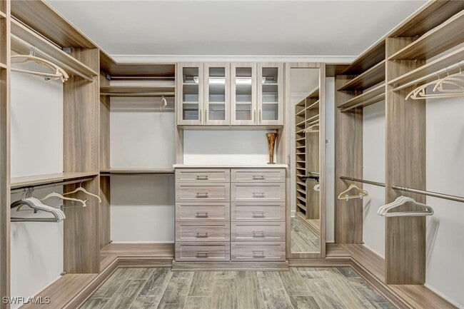 Building Photo - 9574 Everglades Dr