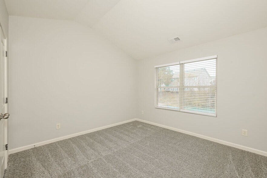 Building Photo - 3578 Rock Elm Ct