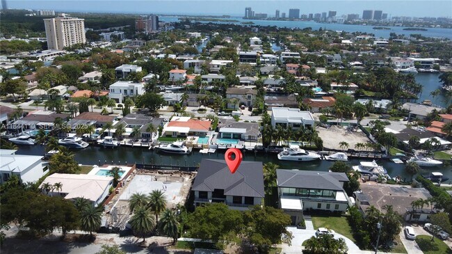 Building Photo - 13085 Coronado Terrace