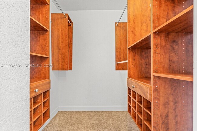 Building Photo - 401 69th St