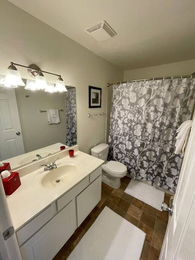 Building Photo - 3107 Vold Ct