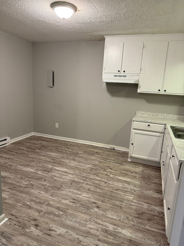 Building Photo - 700 S English St