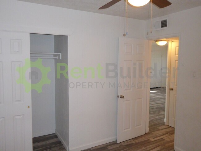 Building Photo - 3426 Smith Ave SE