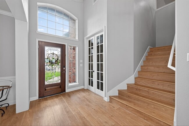 Building Photo - 3329 Oak Dale Way