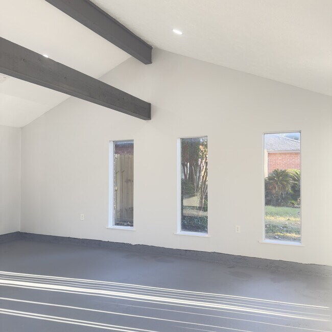 Building Photo - 12626 Havenrock Dr