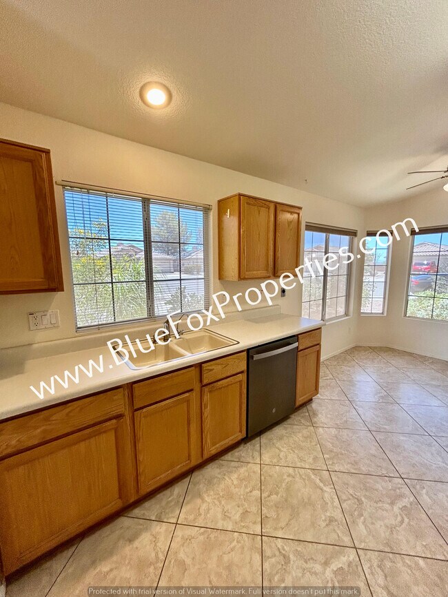 Building Photo - 2578 W Bluffs Peak Ct