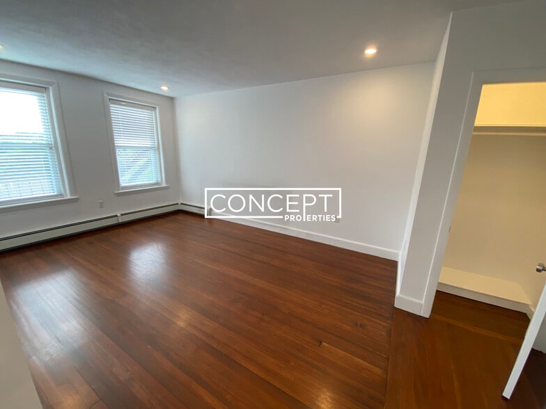 Building Photo - 310 Tappan St