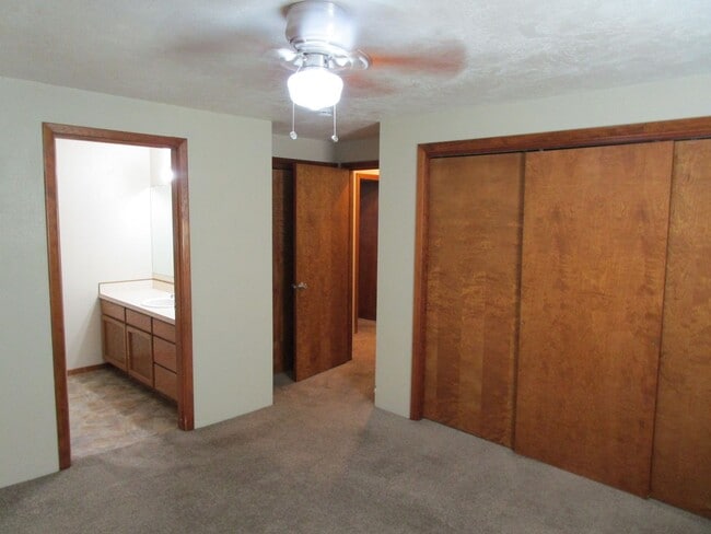 Building Photo - House Right By Ward Rhoden Stadium - Avail...