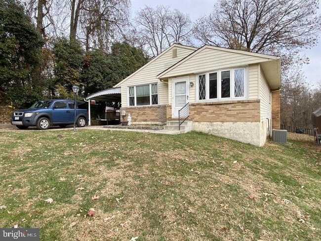 Building Photo - 3300 Upton Rd