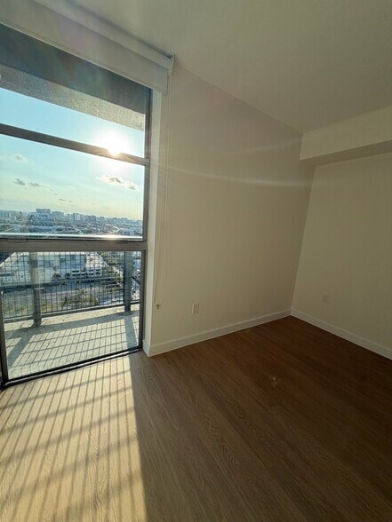 Building Photo - 1480 Biscayne Blvd