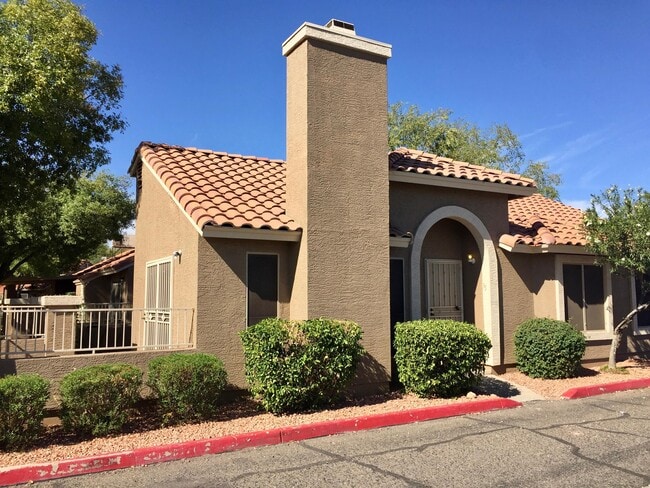 Primary Photo - 7040 W Olive Ave
