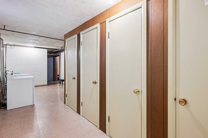 basement storage - 1916 N 44th Ave