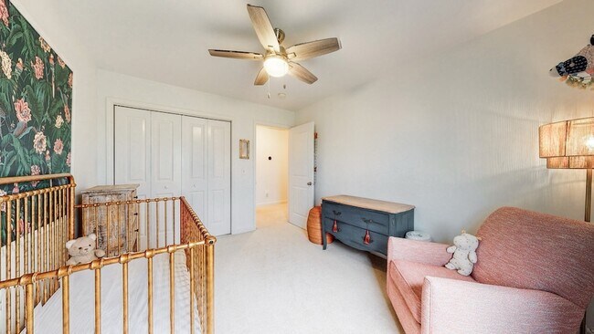Building Photo - 553 Rosedale Ave