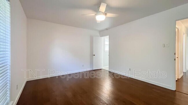 Building Photo - 3519 Midwest Dr