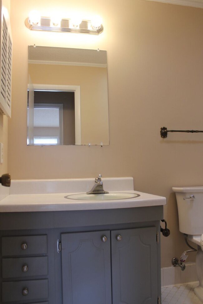 Building Photo - 5817 Dobson Dr