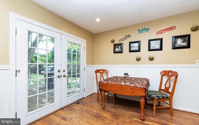 Building Photo - 609 Wingleaf Ct