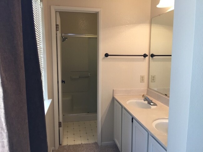 Building Photo - 769 Prairie Dunes Dr