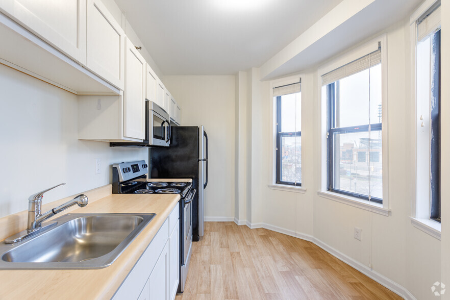 1 BR, 1 BA - The Wesley, 520 SF - The Ashley