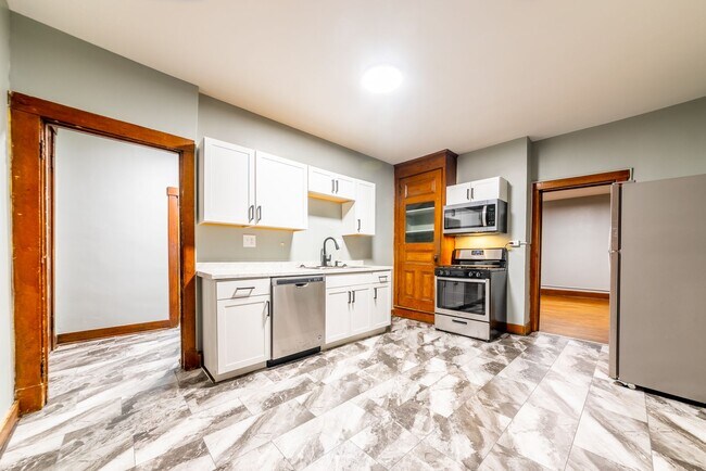 Building Photo - 2642 Quarry St