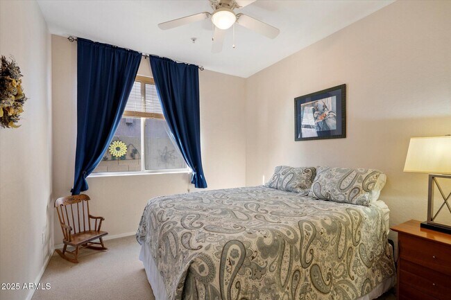 Building Photo - 10527 E Tierra Buena Ln