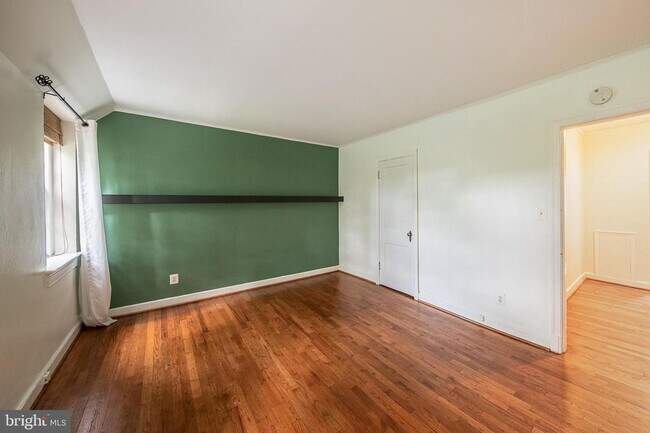 Building Photo - 1501 S Edgewood St