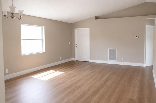 Building Photo - 125 Buffet Key