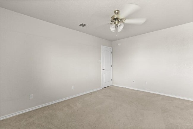 Building Photo - 2802 Scottsdale Dr