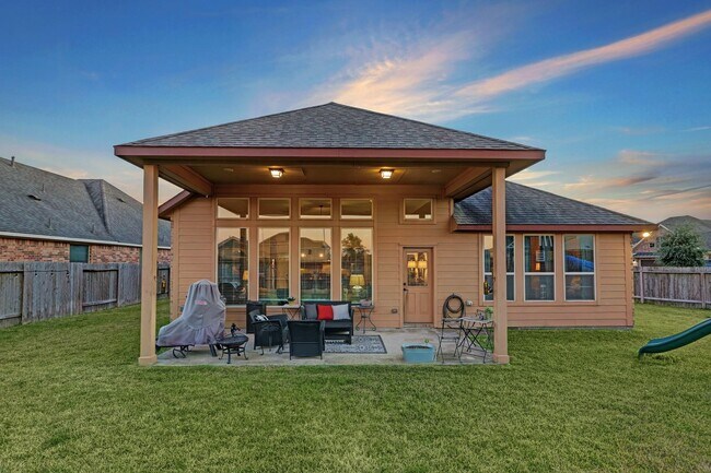 Building Photo - 20918 Moreland Grove Ln