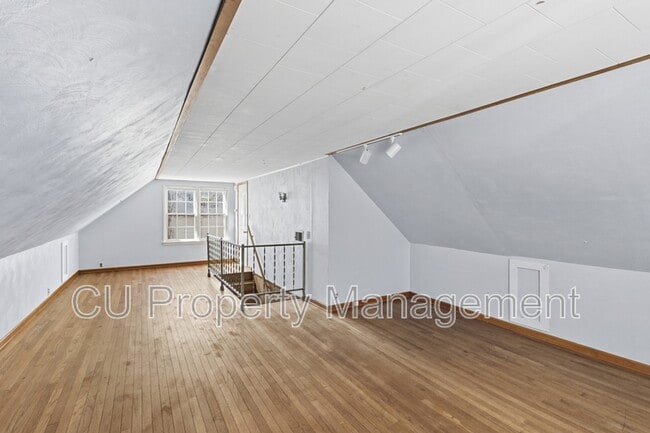 Building Photo - 208 Arcadia Dr