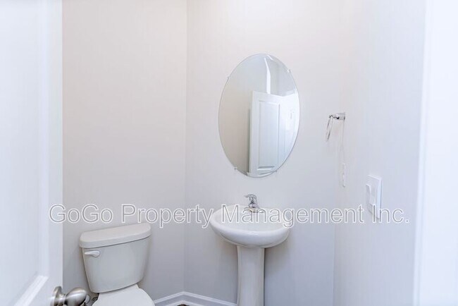 Building Photo - 31 Sunriff CT