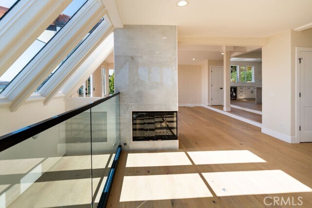 Building Photo - 2850 Zell Dr