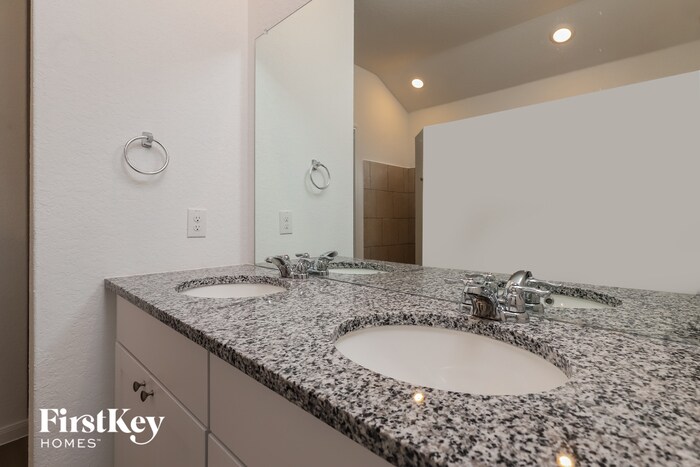 Building Photo - 4331 Meadowland Pl