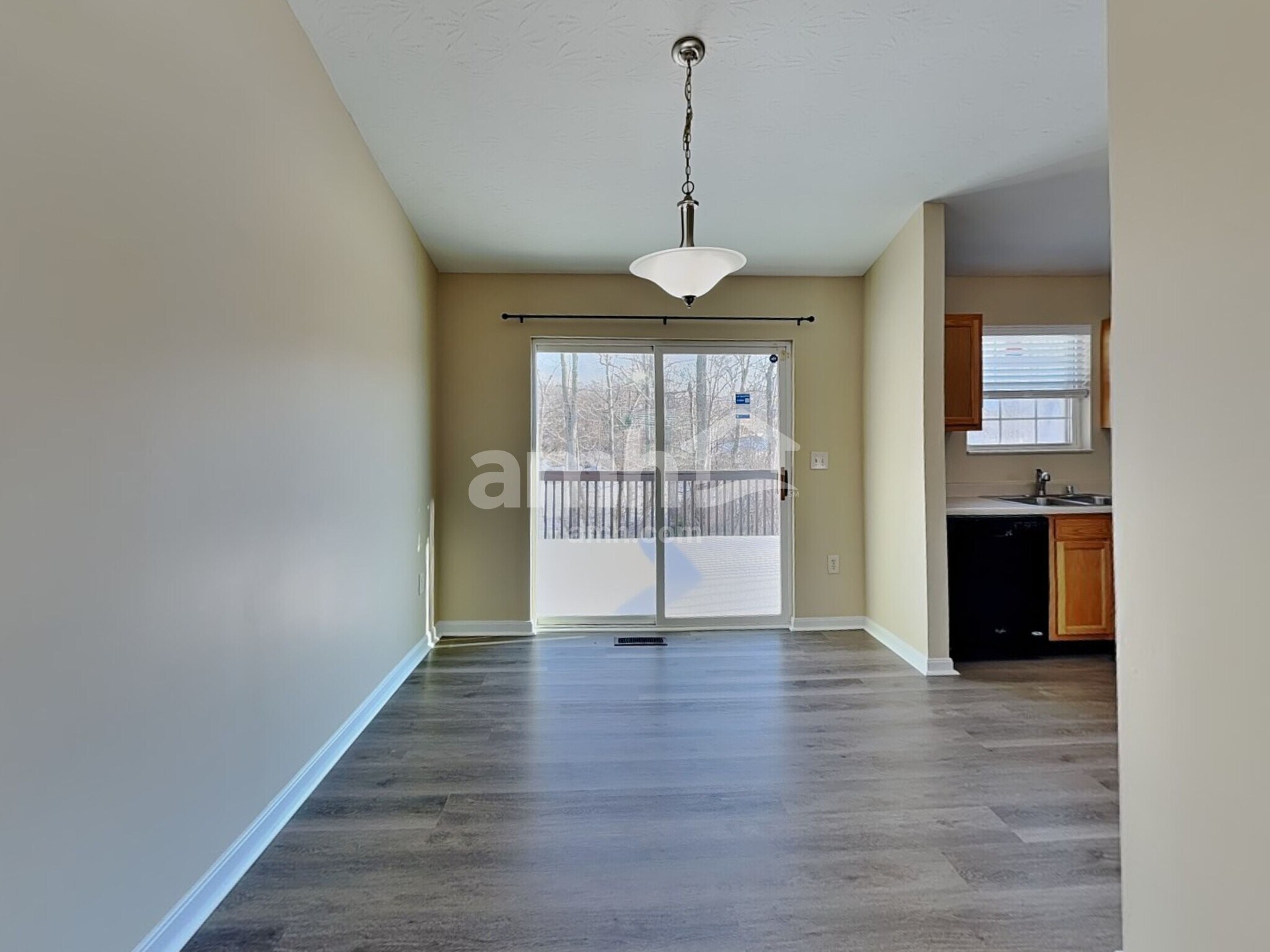 Building Photo - 1632 Raintree Ct