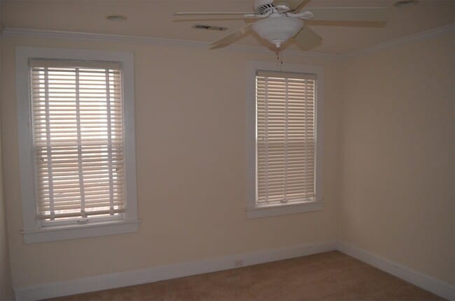 Building Photo - 621 W Princess Anne Rd
