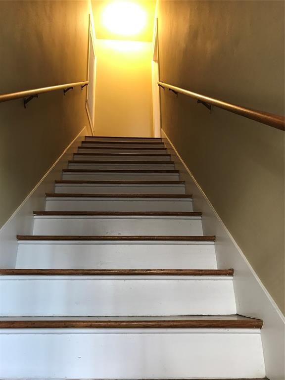 Building Photo - 1719 Dunlavy St