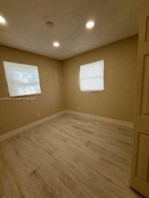 Building Photo - 4600 SW 33rd Dr