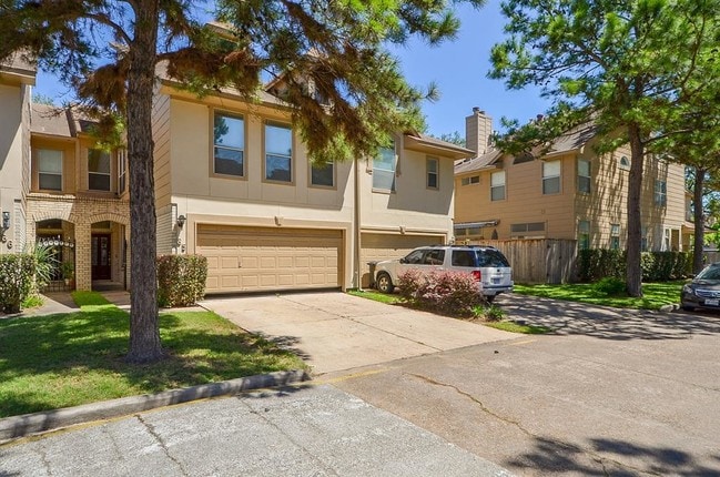 Primary Photo - 880 Tully St