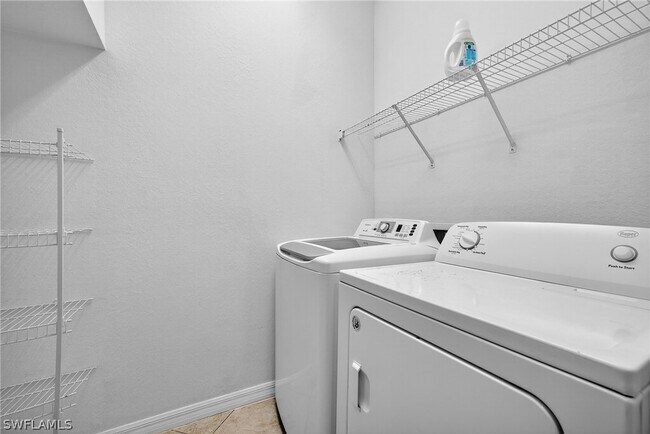 Building Photo - 7666 Bristol Cir