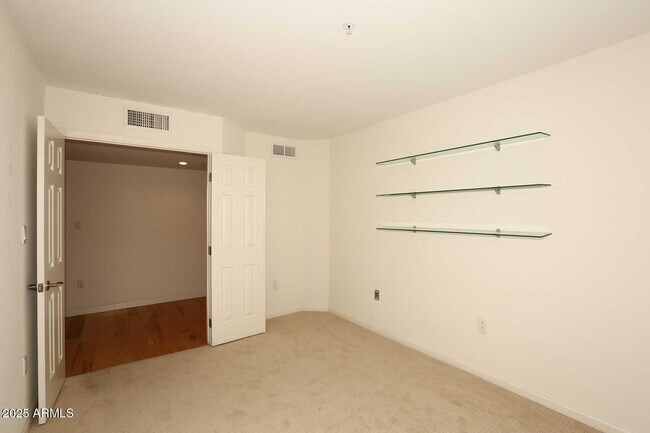 Building Photo - 4200 N Miller Rd