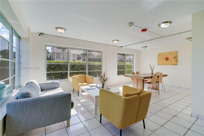 Building Photo - 1428 Euclid Ave